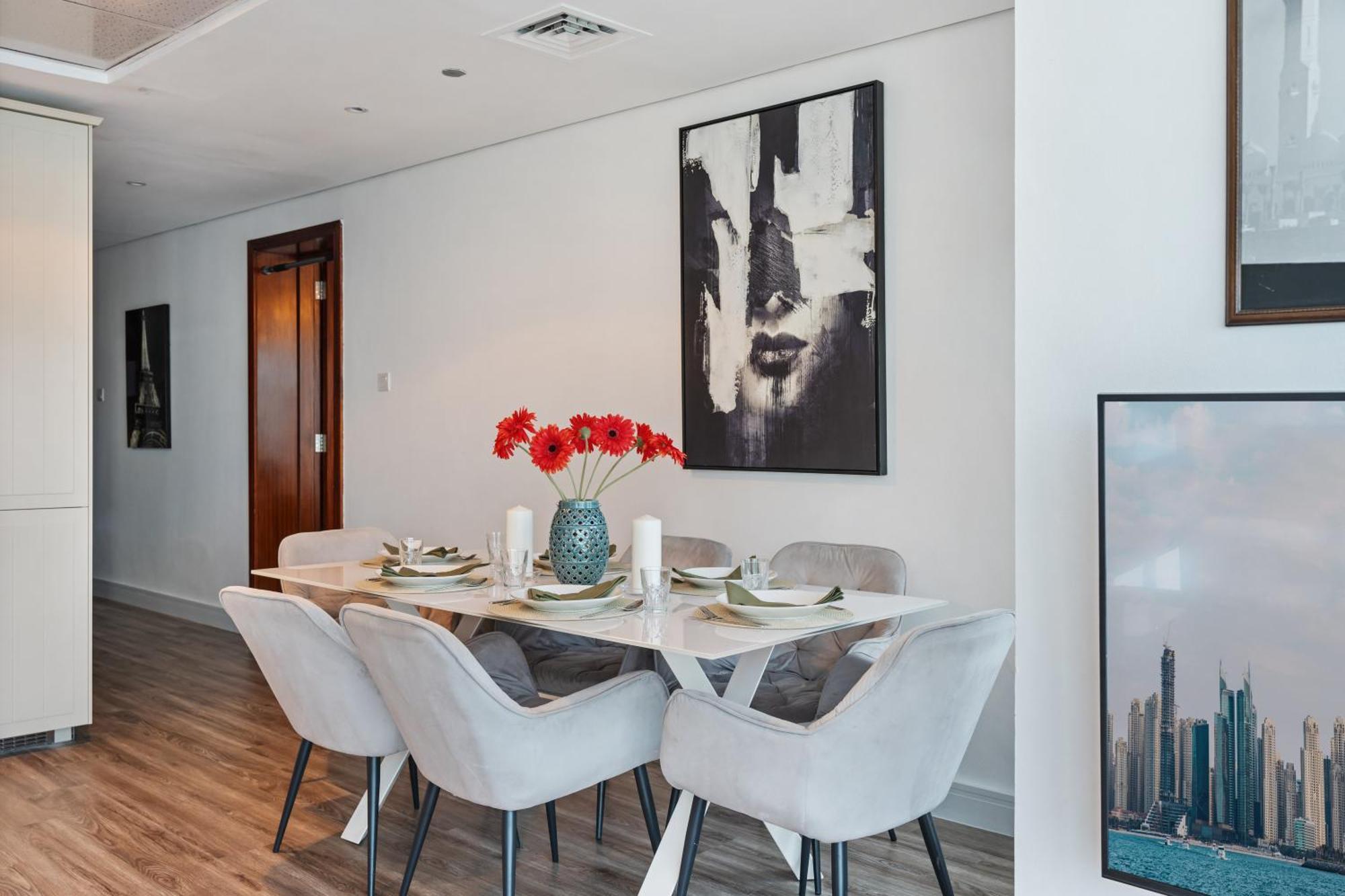 Modern & Spacious 2-Bed Condo With Panoramic Lake Views, Dual Balconies, Steps From Dubai Jlt Metro By "La Buena Vida Holiday Homes" Exterior foto