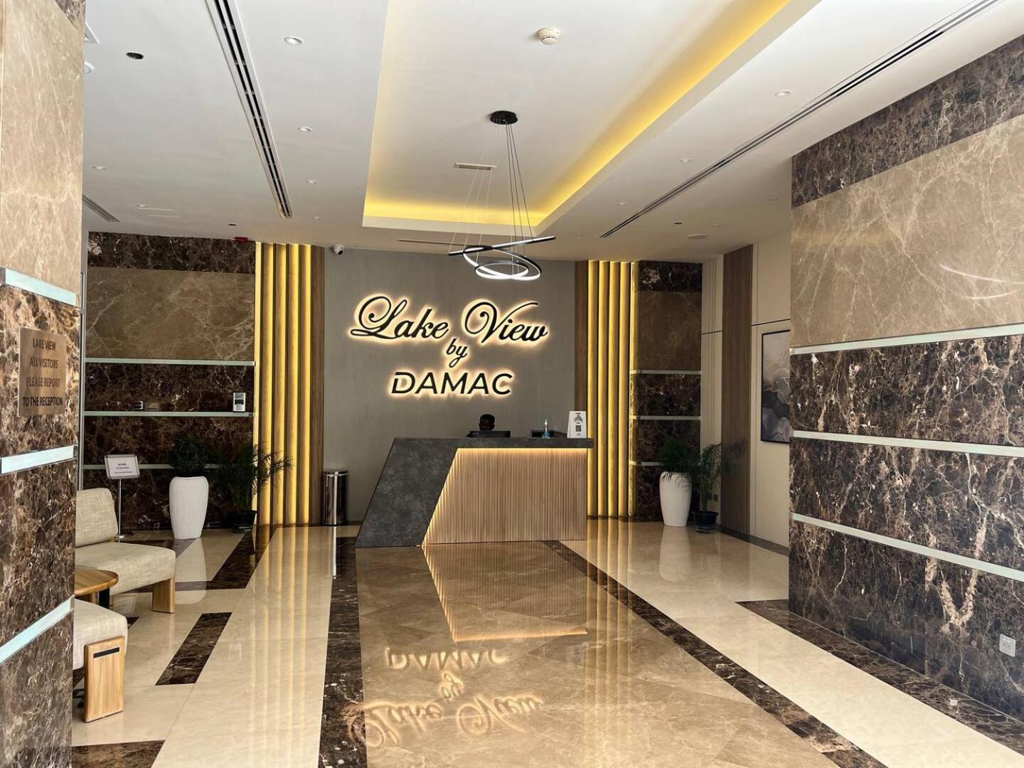Modern & Spacious 2-Bed Condo With Panoramic Lake Views, Dual Balconies, Steps From Dubai Jlt Metro By "La Buena Vida Holiday Homes" Exterior foto